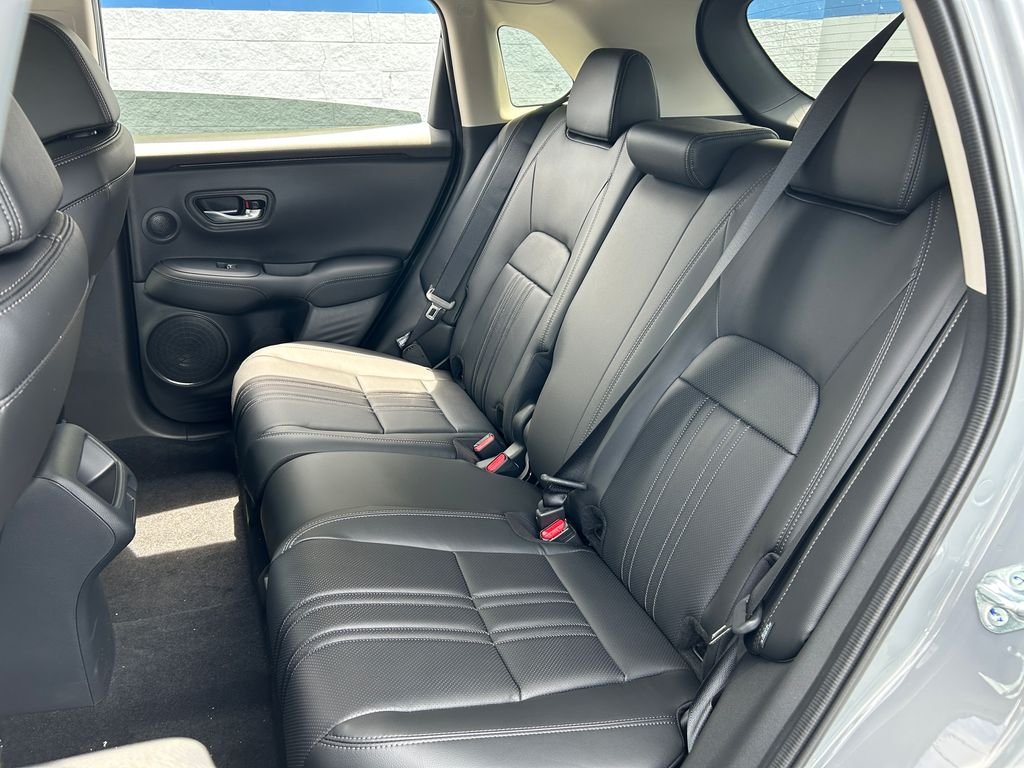 New 2027 Urban Gray Pearl Honda EX-L image 19