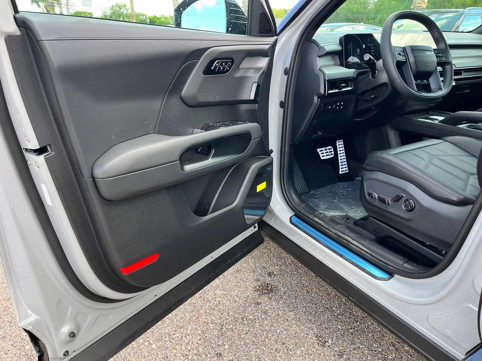 New 2027 Gray Kia X-Line SX image 14