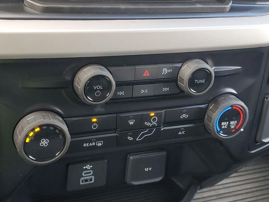 New 2026 Oxford White Ford F-550® XL image 18