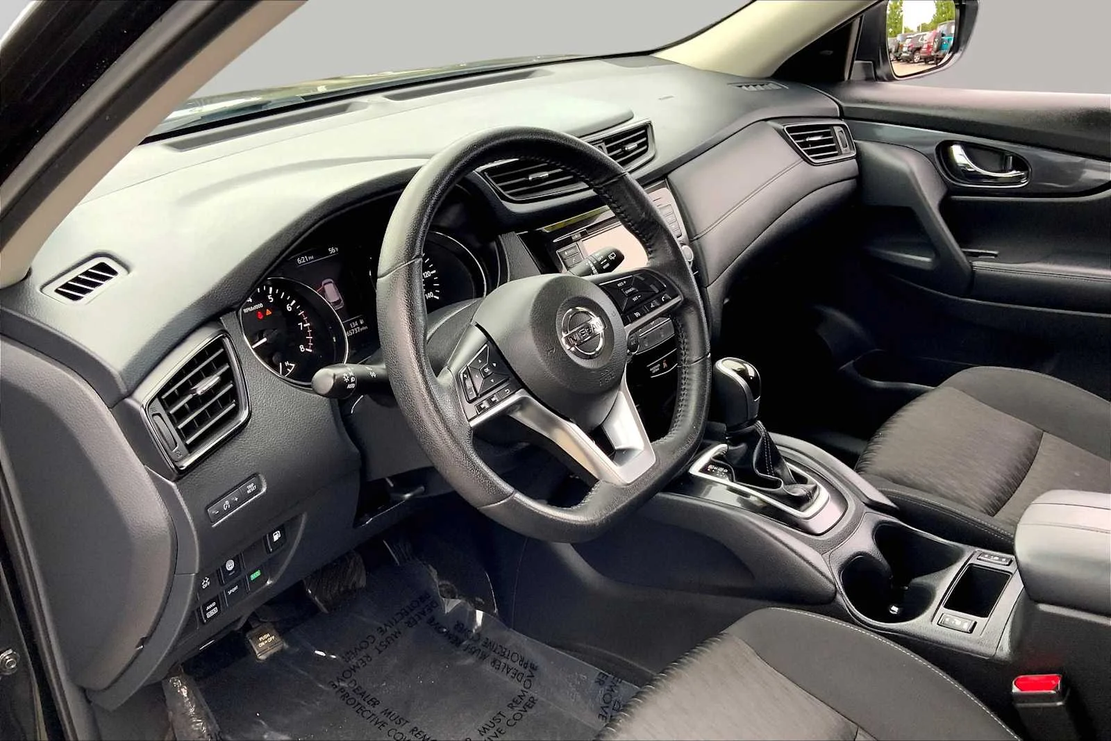 Used 2020 Magnetic Black Pearl Nissan S image 17