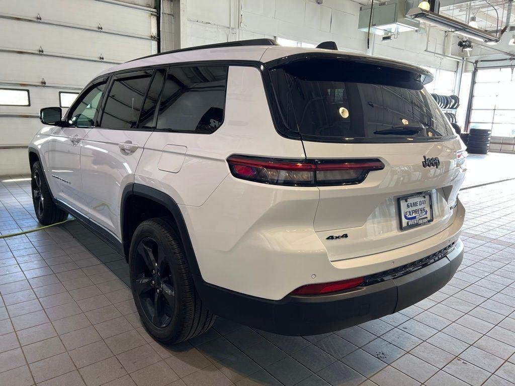 Used 2024 Bright White Clearcoat Jeep Limited image 6