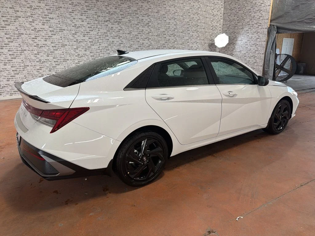 New 2026 Serenity White Hyundai SEL Sport image 7