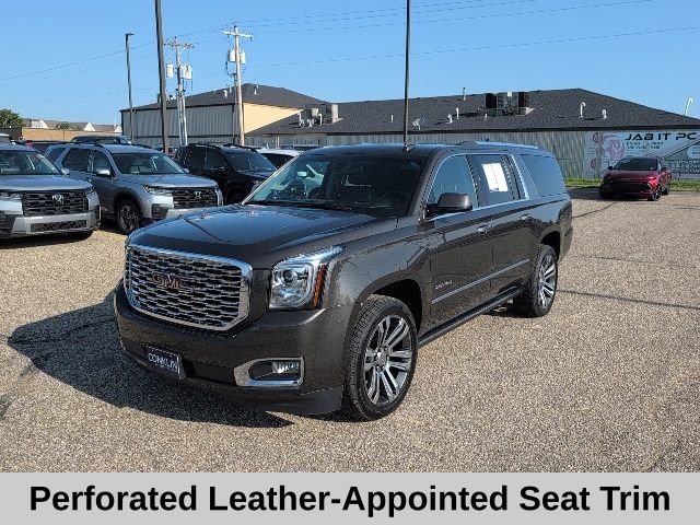 Used 2019 Gray GMC Denali image 17