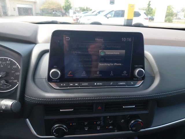 Used 2023 Gray Nissan S image 18