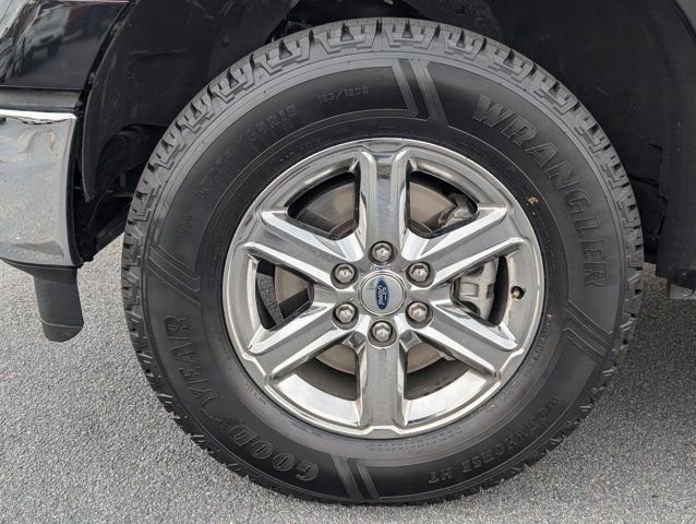 Used 2024 Black Ford XLT image 13