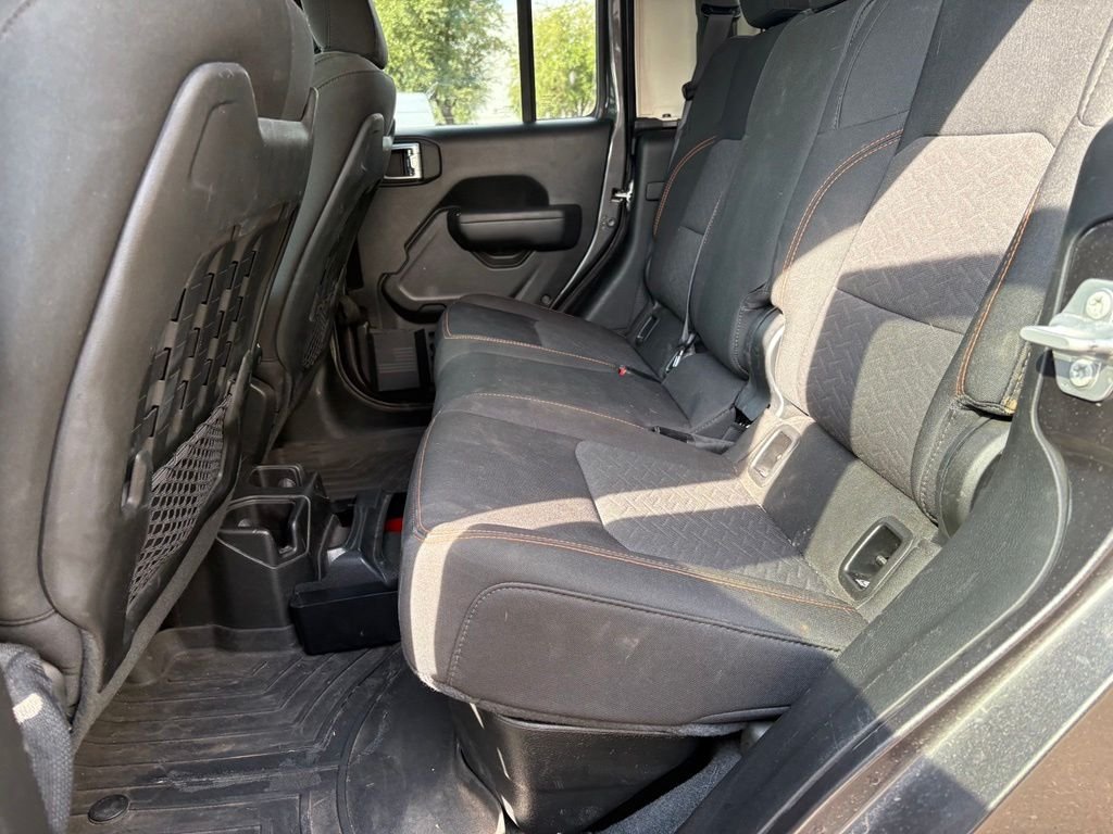 Used 2022 Gray Jeep Mojave image 11