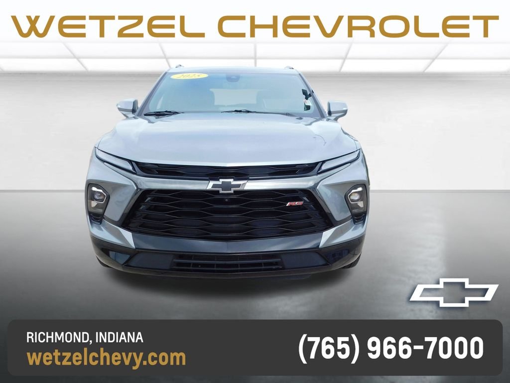 Used 2025 Gray Chevrolet RS image 8