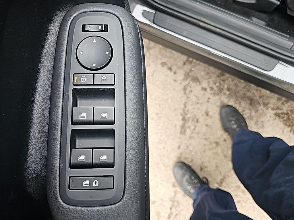 New 2026 Gray Hyundai SEL AWD image 11