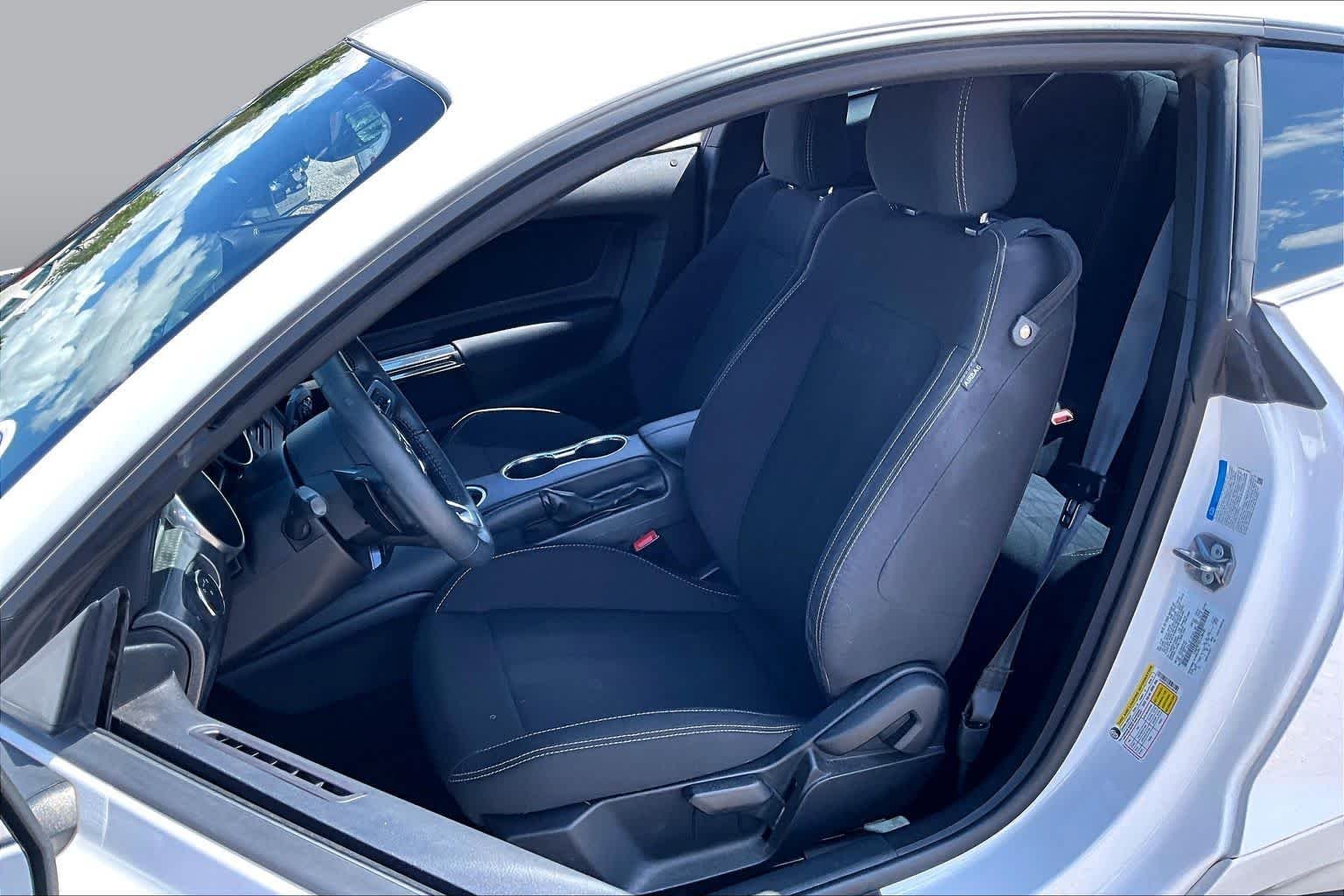 Used 2020 Oxford White Ford EcoBoost image 6