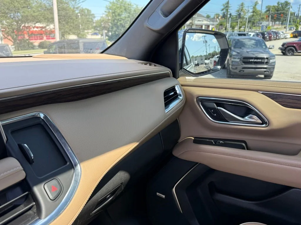 Used 2023 Beige Chevrolet Premier image 23