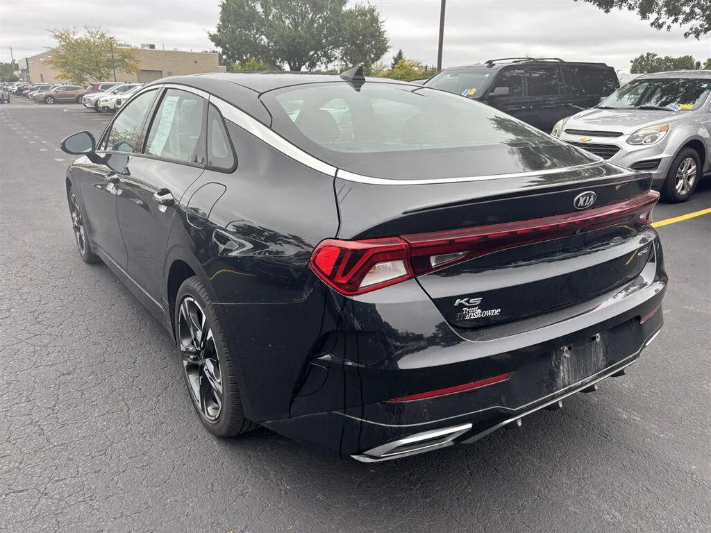 Used 2021 Ebony Black Kia GT-Line image 5