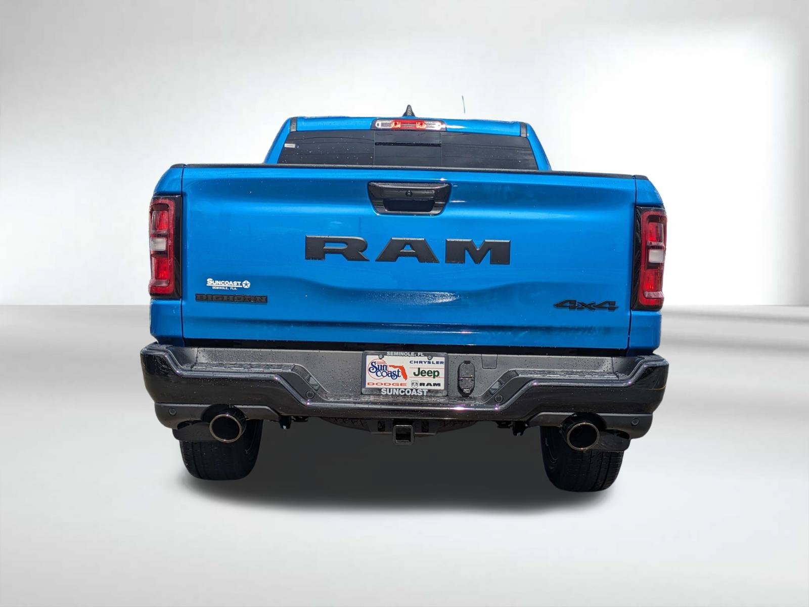 New 2026 Hydro Blue Pearl-Coat Exterior Paint RAM Big Horn/Lone Star image 5
