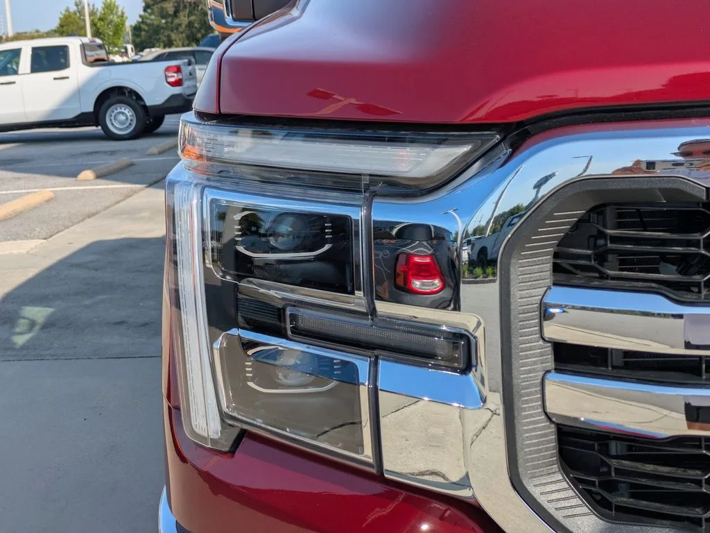 New 2026 Ruby Red Metallic Tinted Clearcoat Ford Lariat image 9