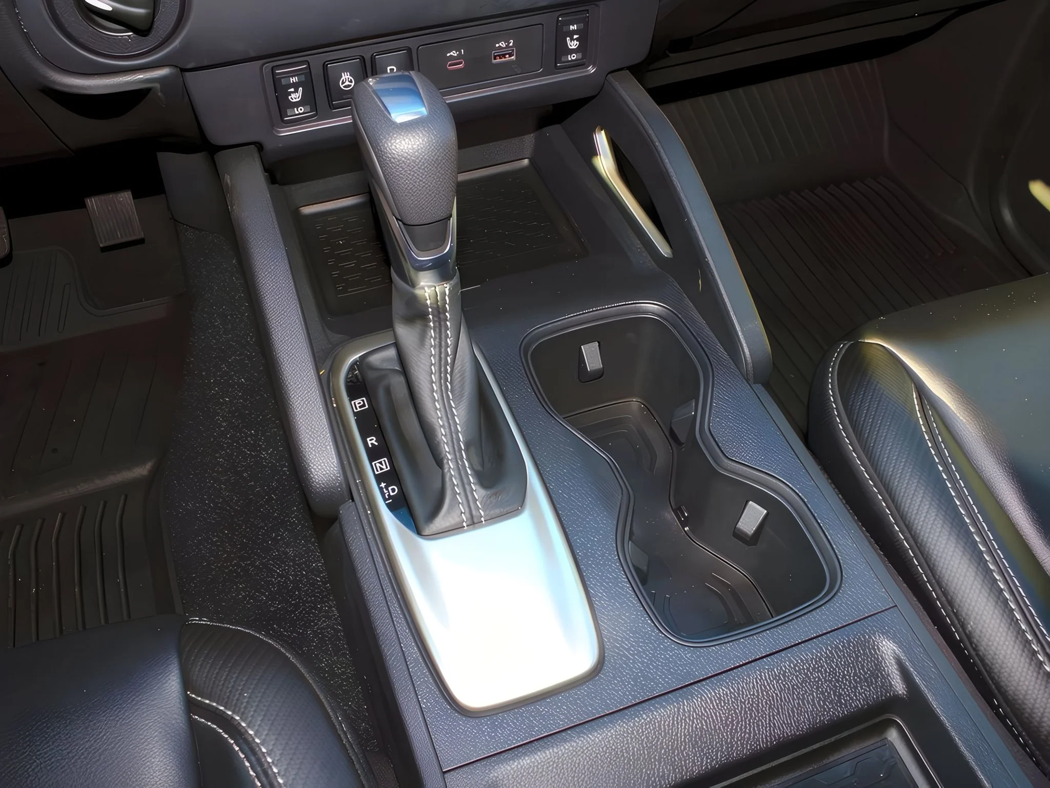 2024 Nissan Frontier SL - Photo 23