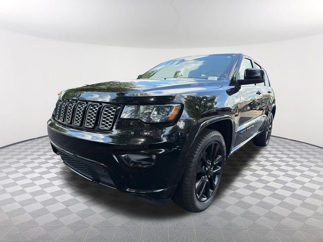 Used 2018 Black Jeep Altitude image 1