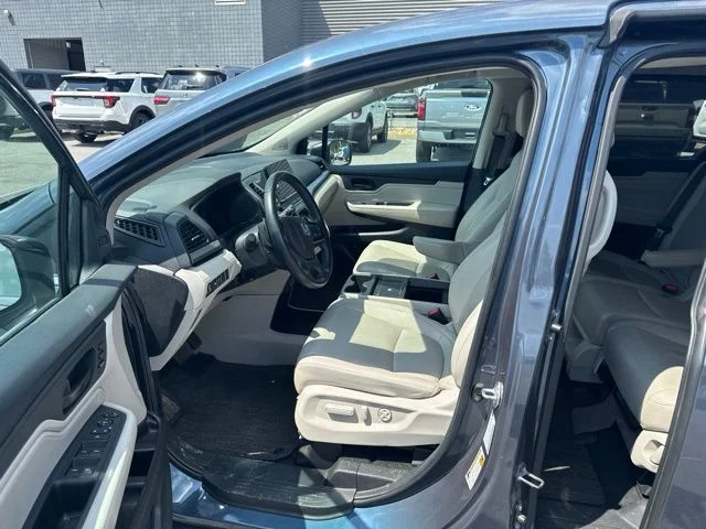 Used 2025  Honda EX-L image 13