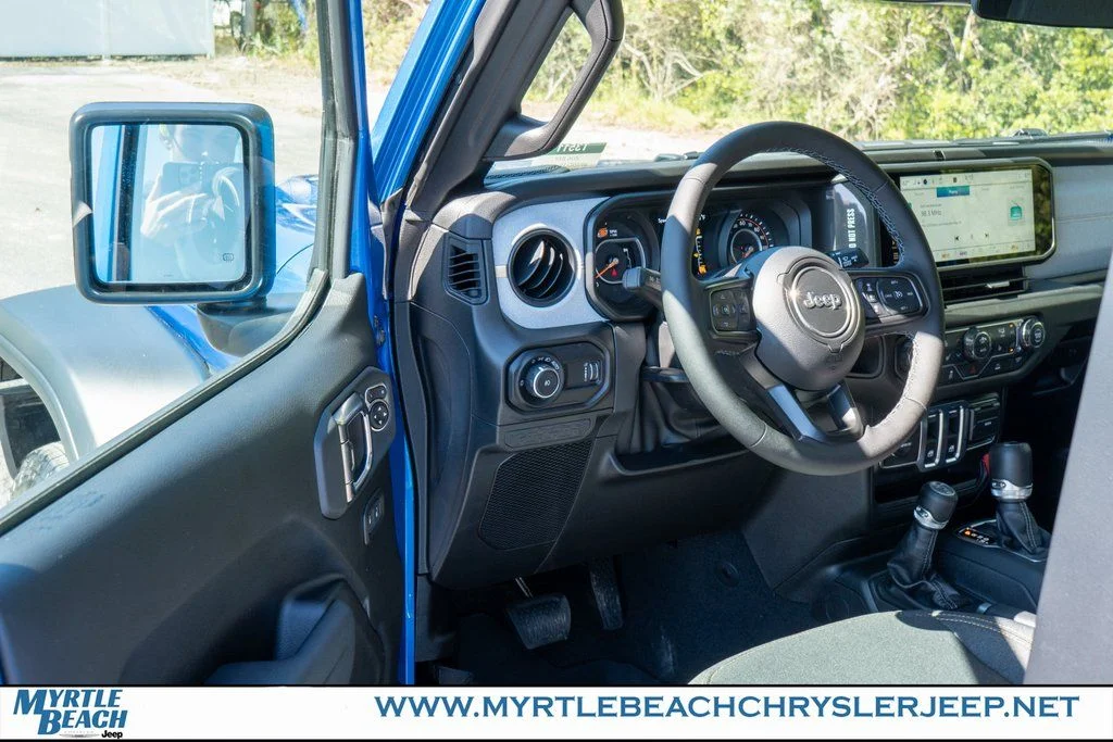 New 2026 Hydro Blue Pearl-Coat Exterior Paint Jeep Sport S image 16