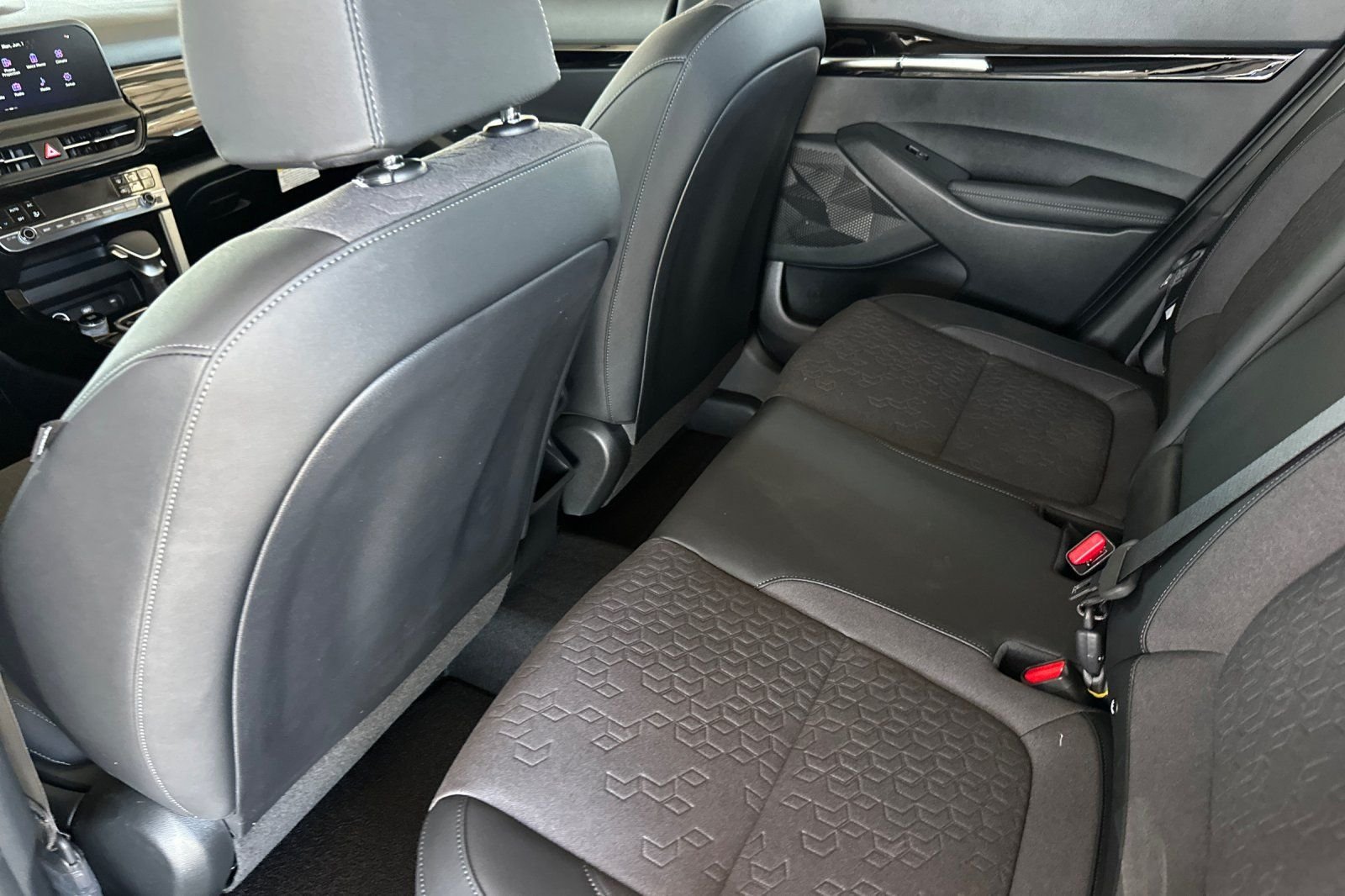 New 2026 Gray Kia S image 12