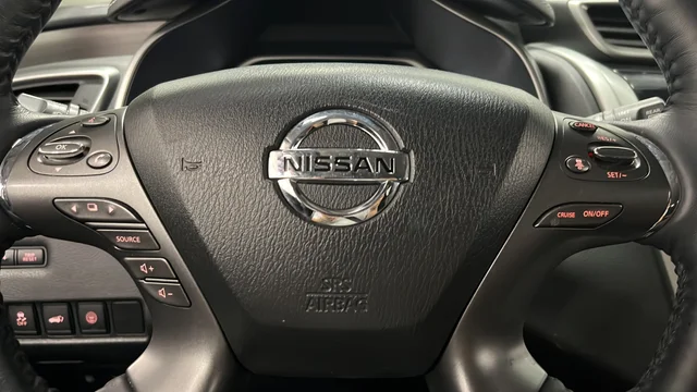Used 2020 Super Black Metallic Nissan Platinum image 16