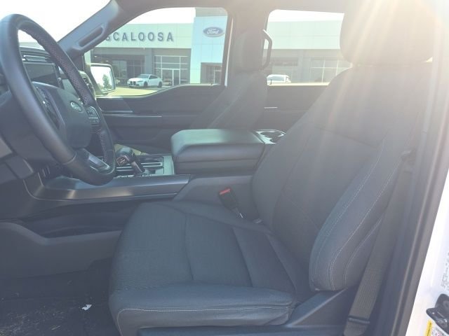 Certified Used 2024 Oxford White Ford XLT image 9