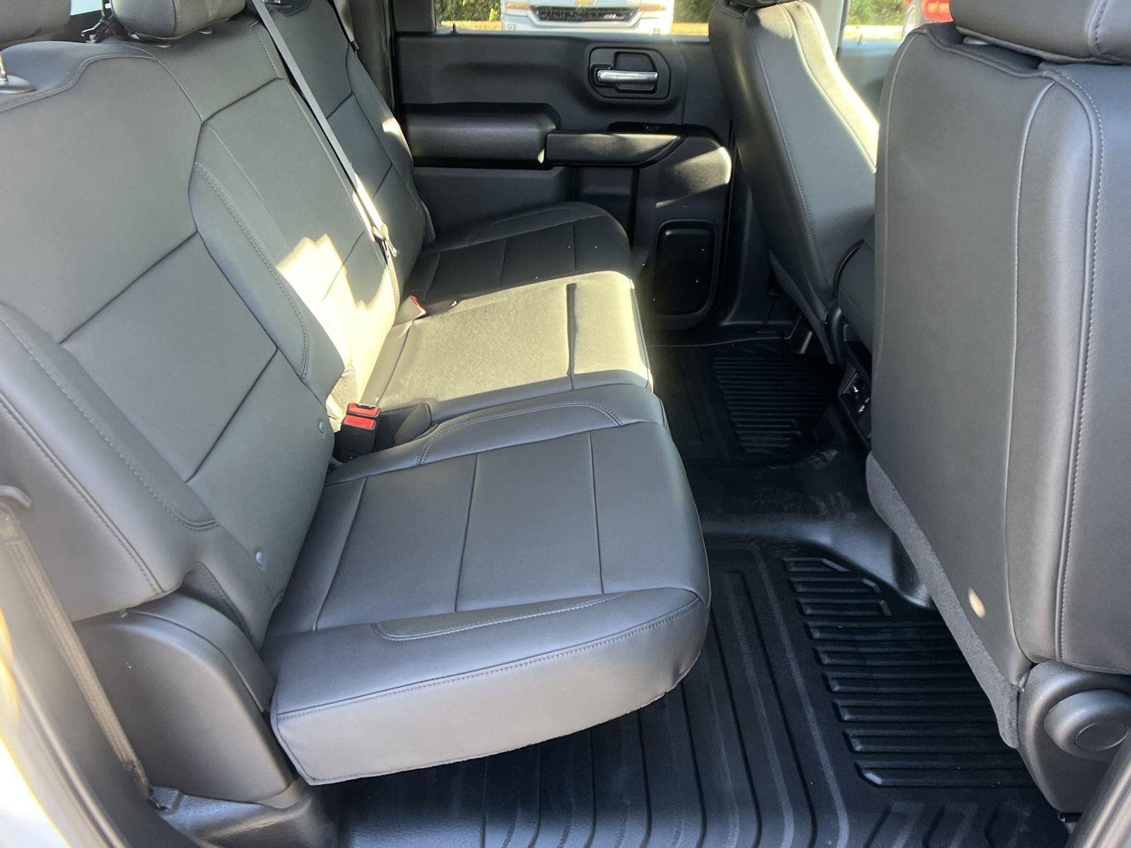 2025 GMC Sierra 3500 Chassis Cab Pro - Photo 15
