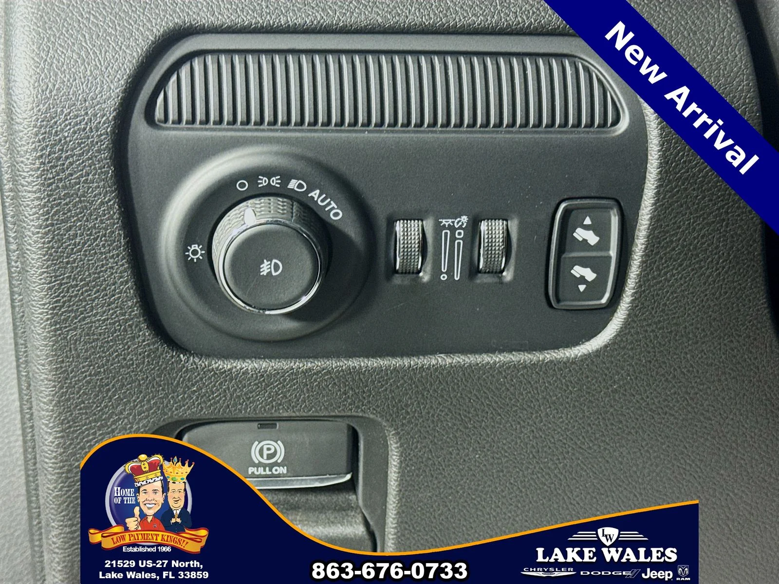 Certified Used 2024 Gray Jeep Base image 10