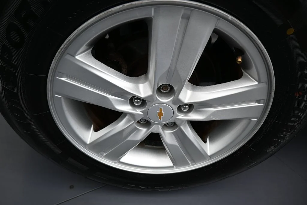 Used 2017 Silver Ice Metallic Chevrolet LS image 37