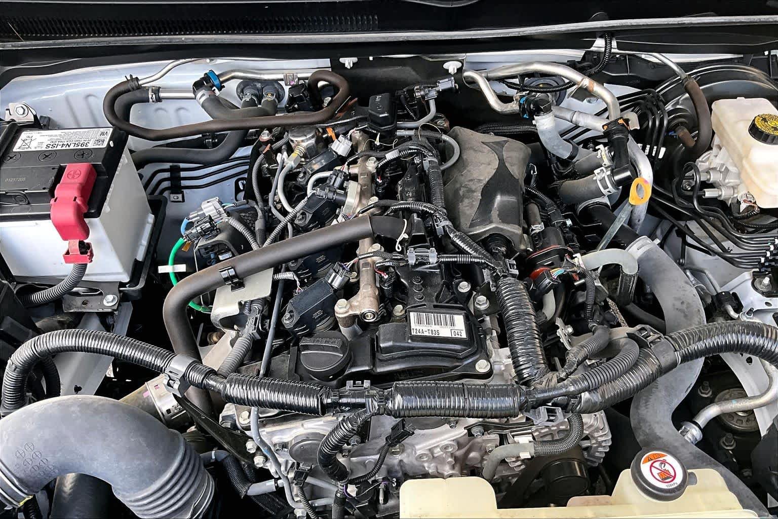 Used 2024 Ice Cap Toyota SR5 image 33