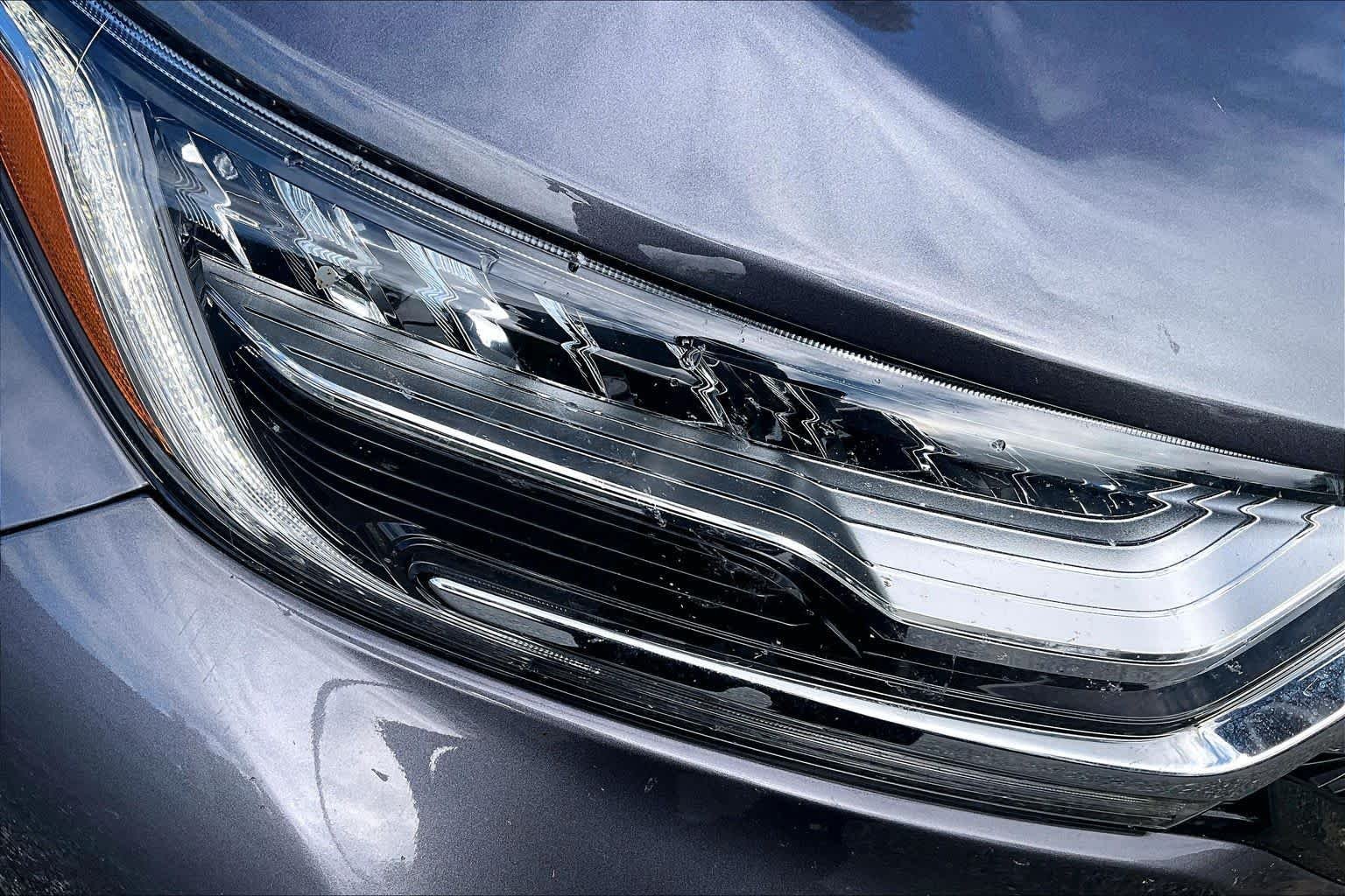 Used 2018 Gunmetal Metallic Honda Touring image 28