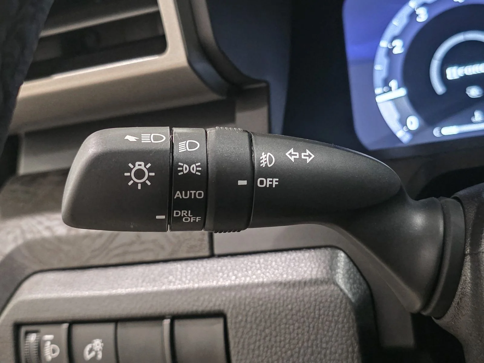 2026 Toyota Tacoma Limited - Photo 41
