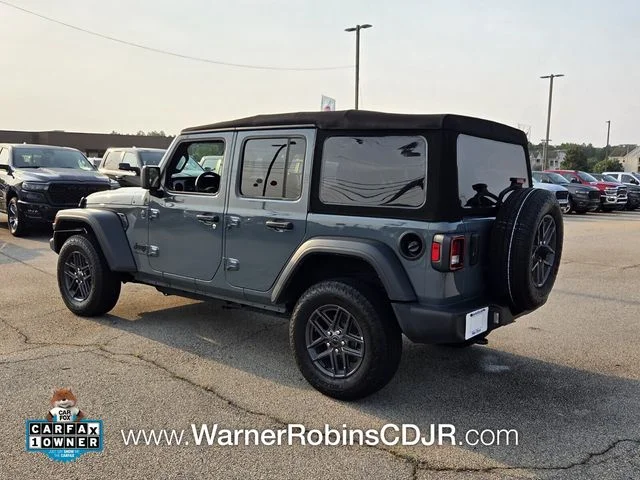 Used 2024 Gray Jeep Sport S image 10