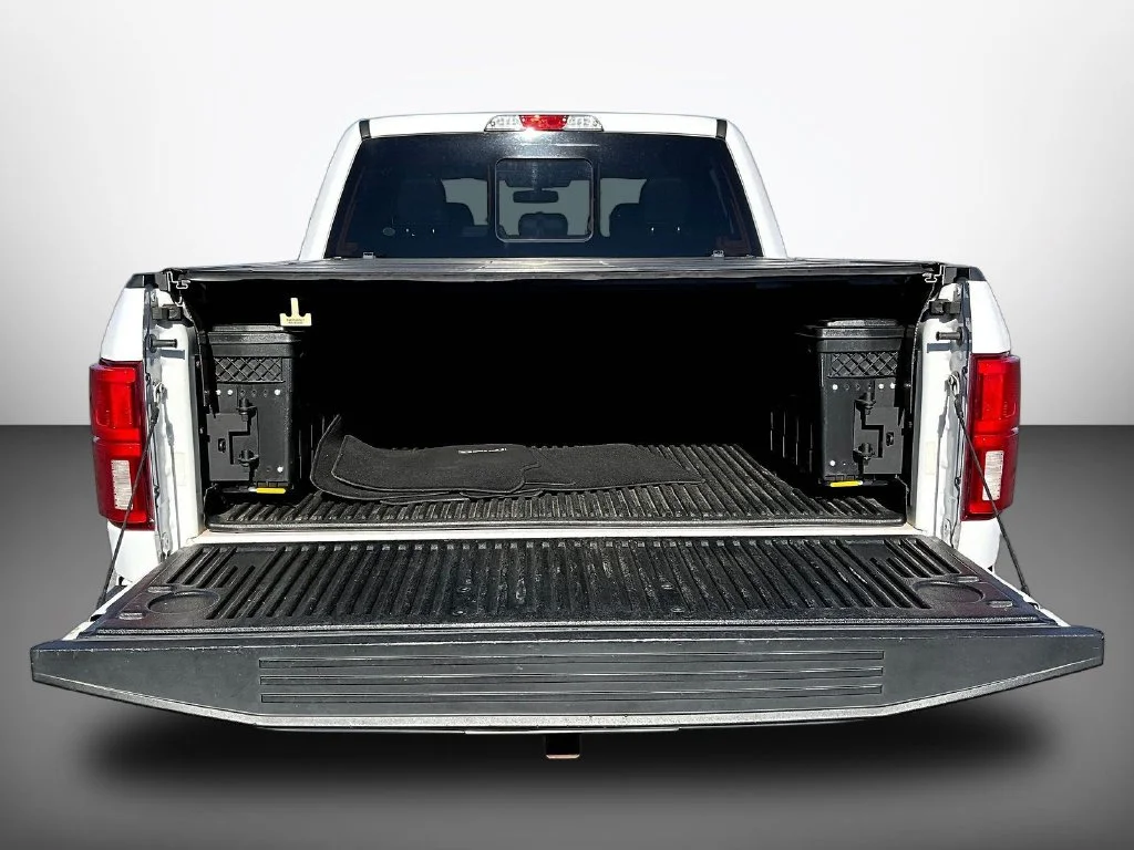 Used 2020 Oxford White Ford Lariat image 7
