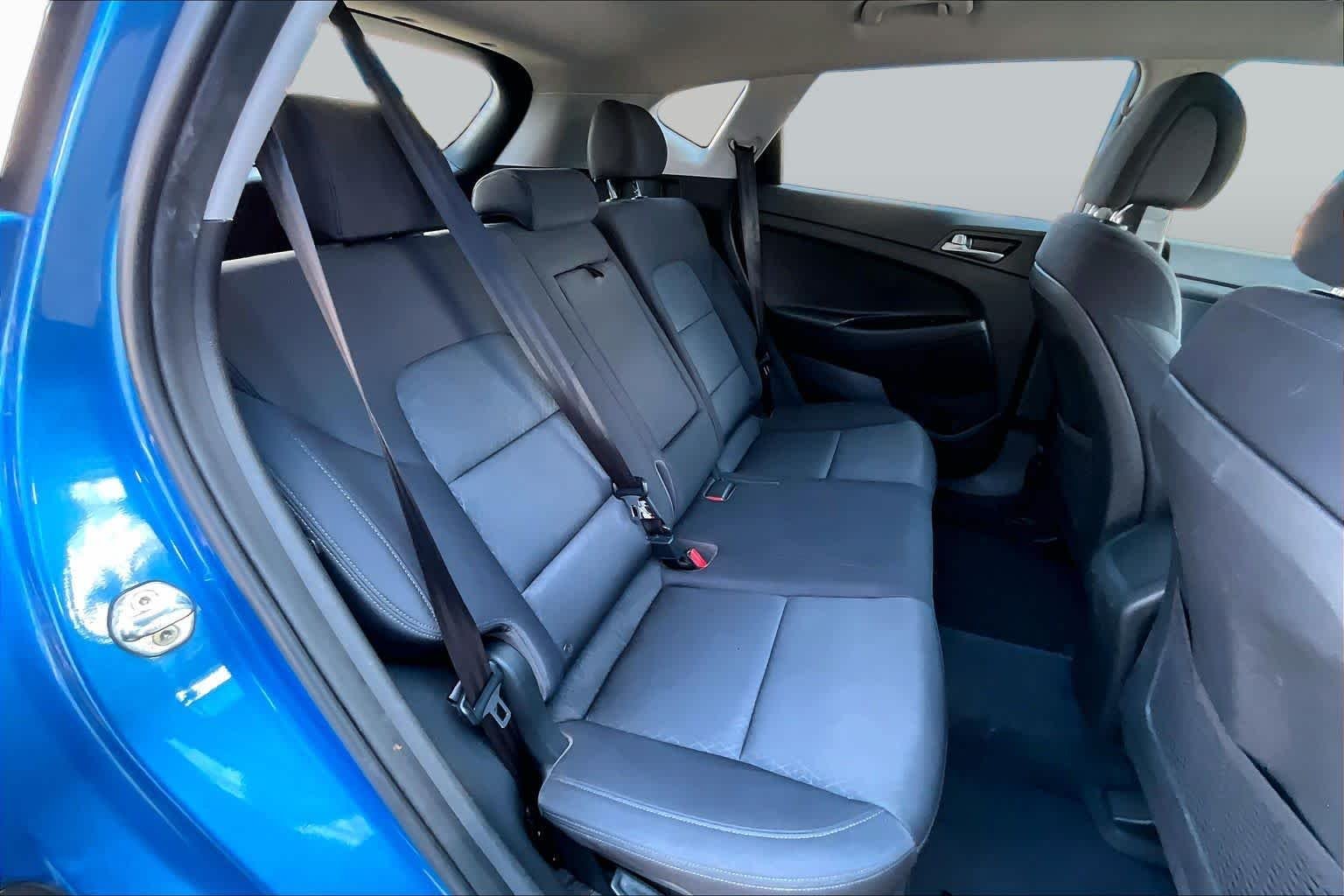 Used 2018 Caribbean Blue Hyundai SEL image 16