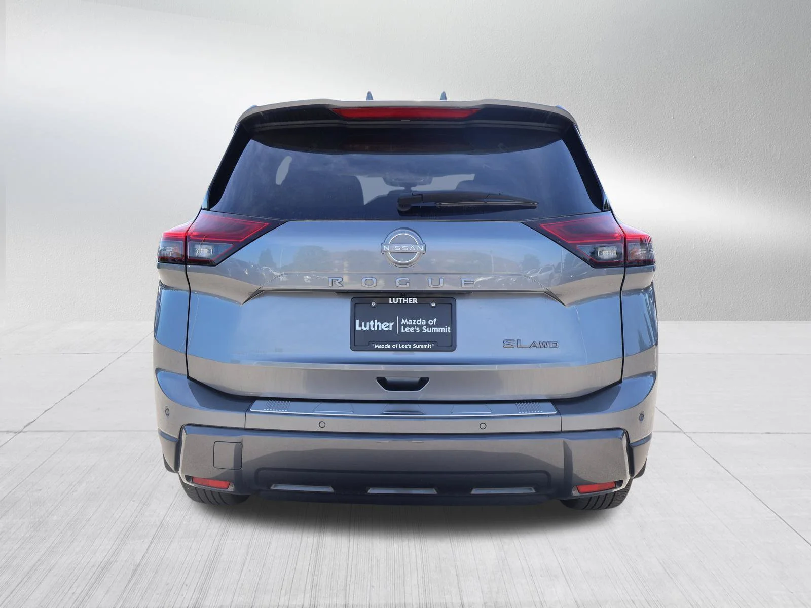 Used 2025 Gun Metallic Nissan SL image 6