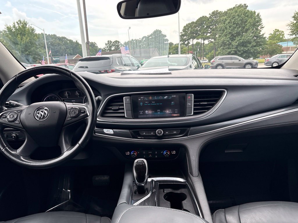 Used 2019 Silver Buick Essence image 10