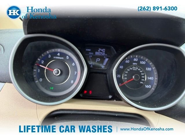 Used 2013 Red Hyundai GLS image 8