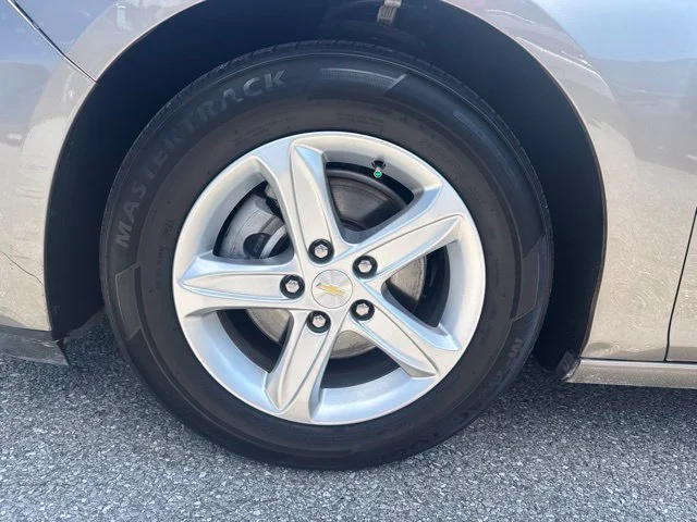 Used 2022 Gray Chevrolet LS image 12