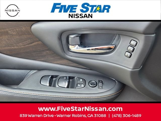 Used 2024 Black Nissan Platinum image 32