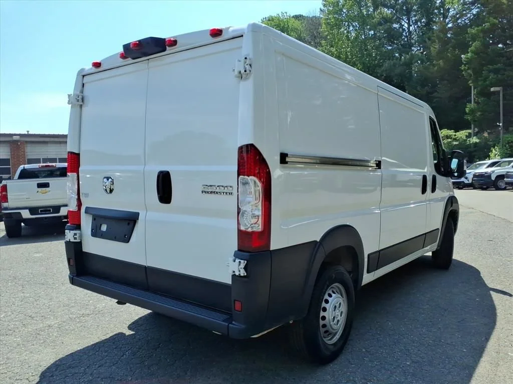Used 2025 Bright White Clea Ram Tradesman image 35