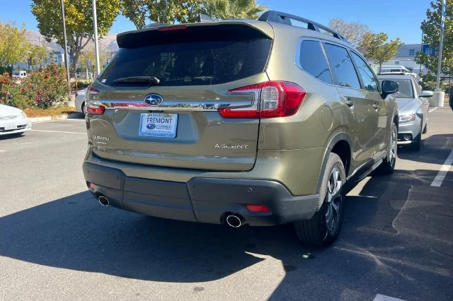 Used 2025 Brown Subaru Premium image 5