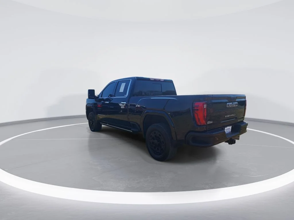 Used 2024 Black GMC Denali Ultimate image 6