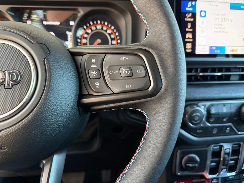 New 2026 White/off-white Jeep  image 23