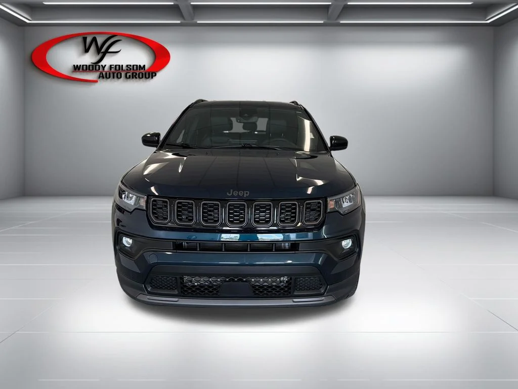 Used 2026 Blue Jeep Latitude image 2