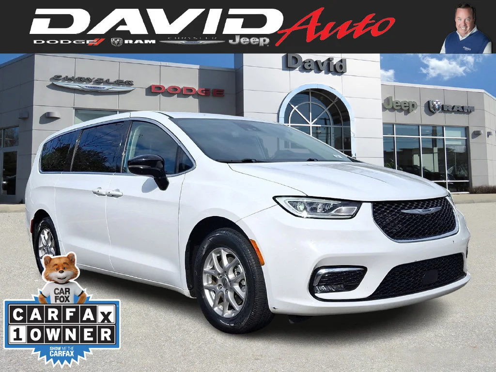 2024 Chrysler Pacifica Touring L