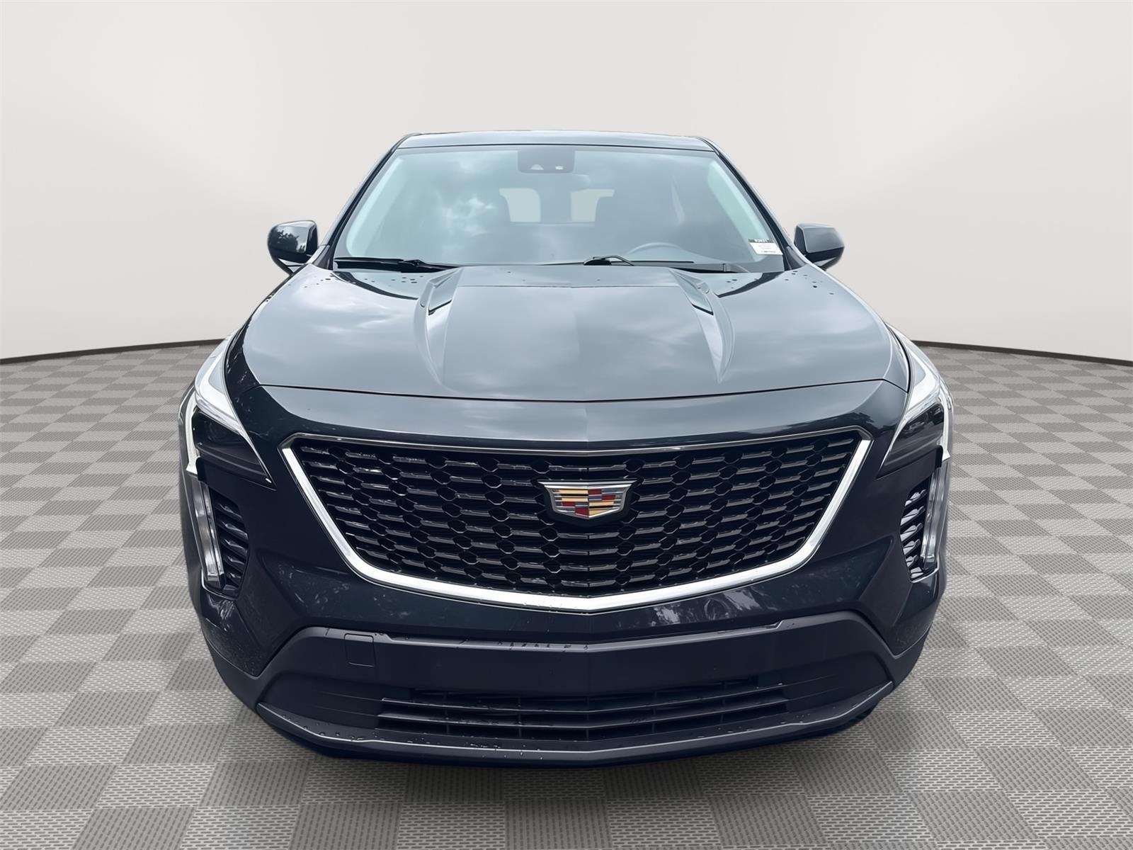Used 2023 Galactic Grey Metallic Cadillac FWD Luxury image 3