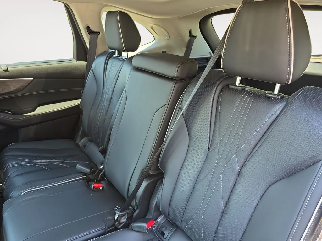 New 2026 Liquid Carbon Metallic Acura Advance Package image 13