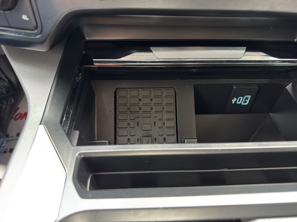 Used 2025 Avalanche Ford LARIAT image 33