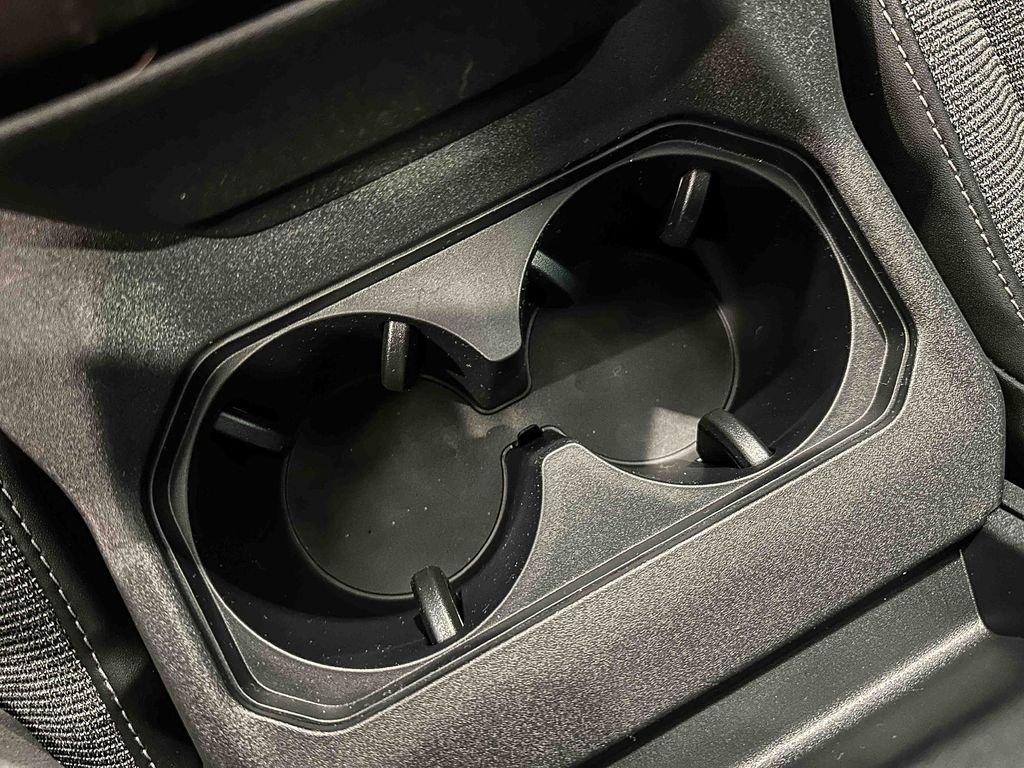2026 Toyota bZ XLE - Photo 24