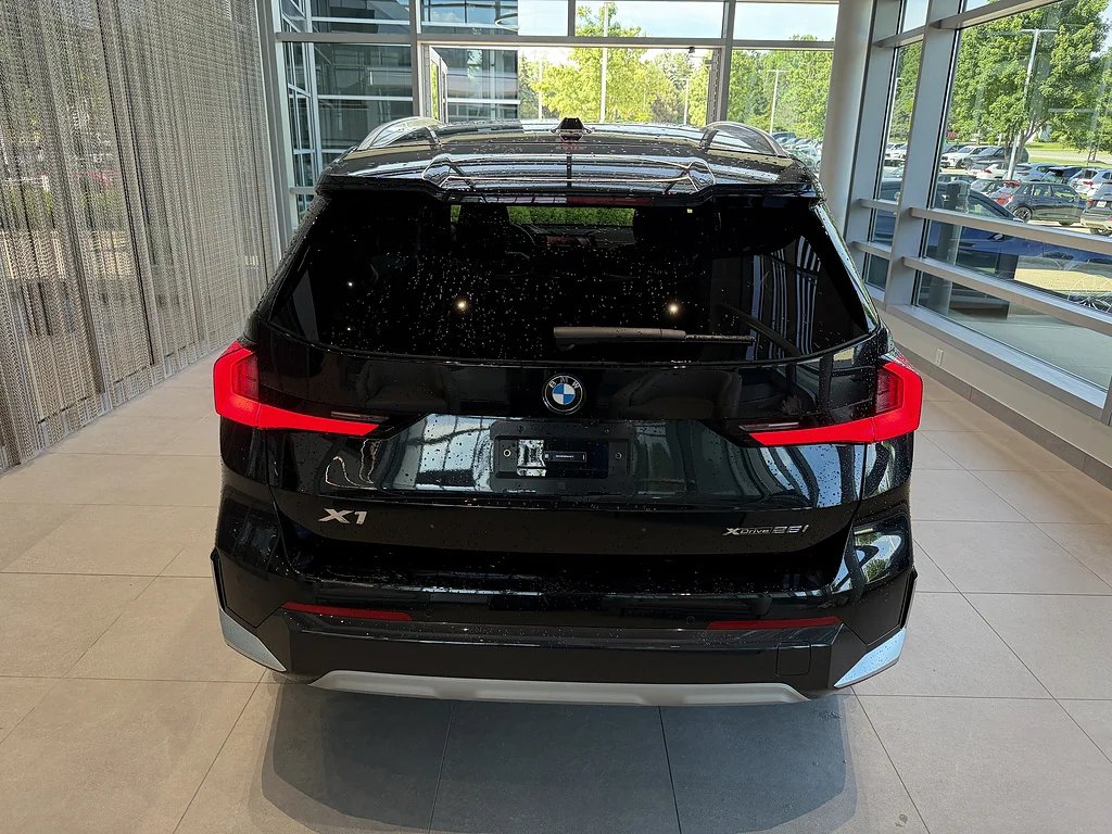 New 2026 Black Sapphire Metallic BMW xDrive28i image 5