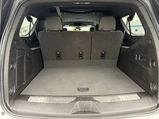 2023 Chevrolet Suburban Premier - Photo 15